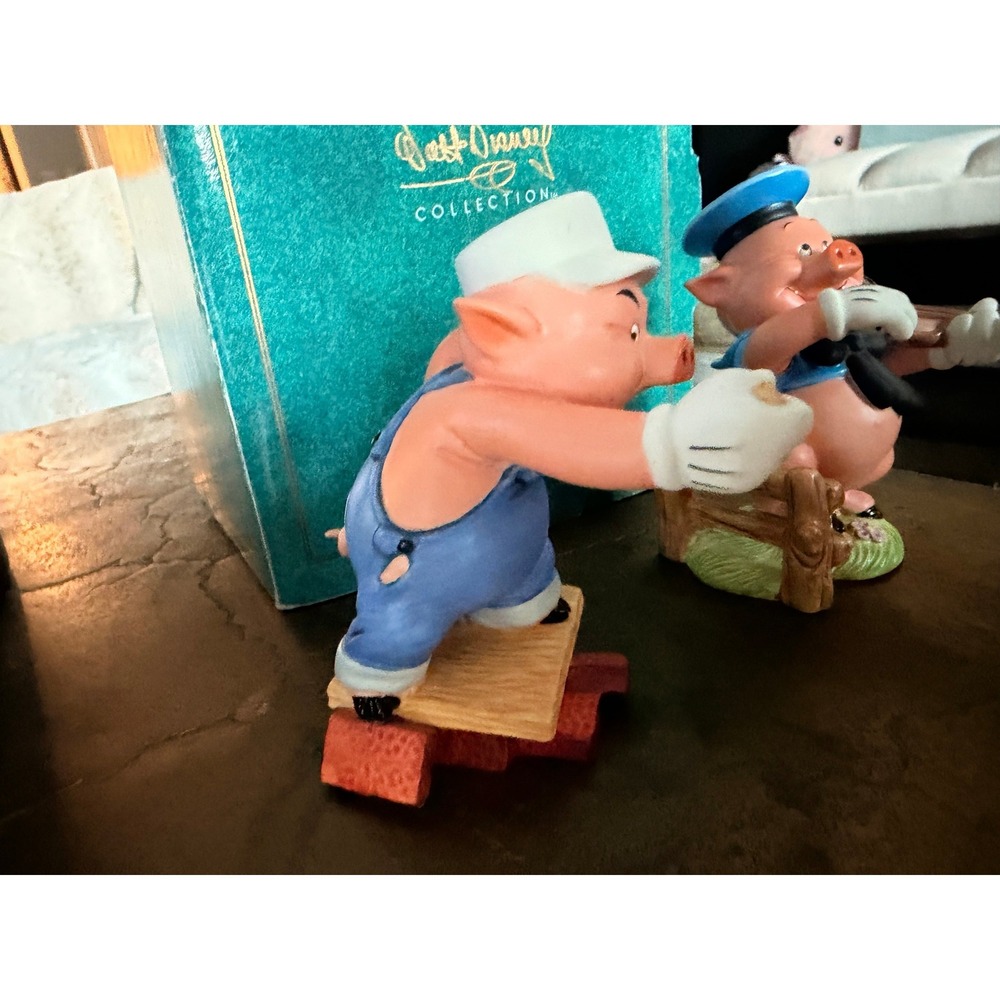WDCC Three‎ Little Pigs Practical Fifer Fiddler Disney Set COA Lot of 2 READ - Picture 14 of 16